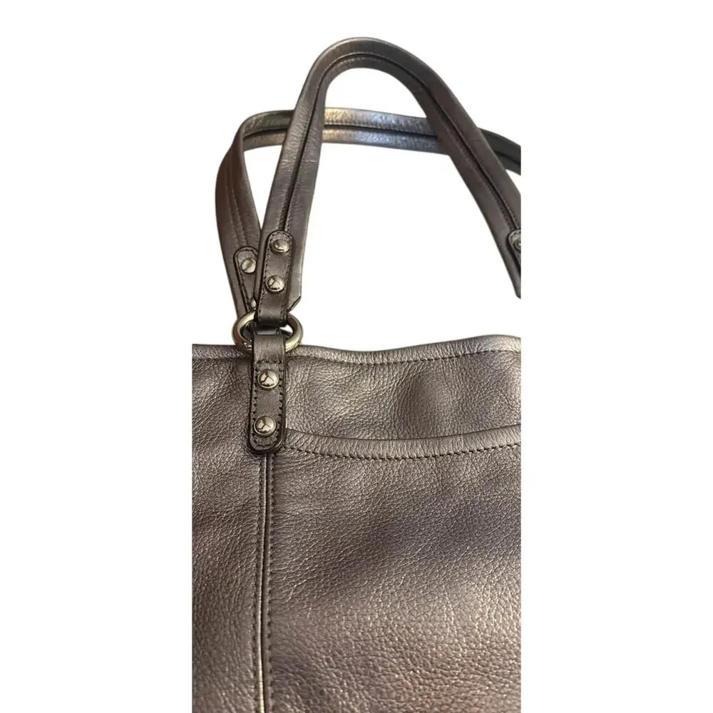 Women’s B. Makowsky Metallic Silver Leather Tote